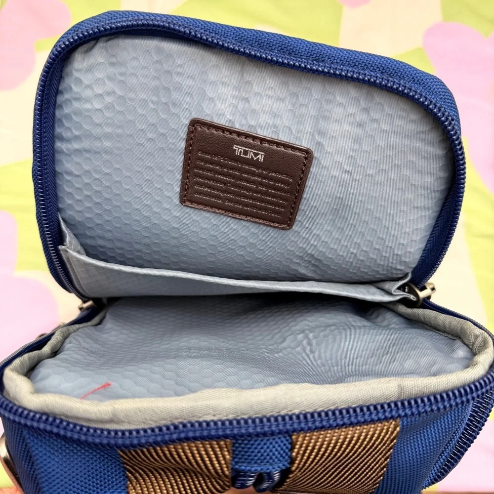 🌞 Tumi Alpha Bravo Monterey Sling Bag